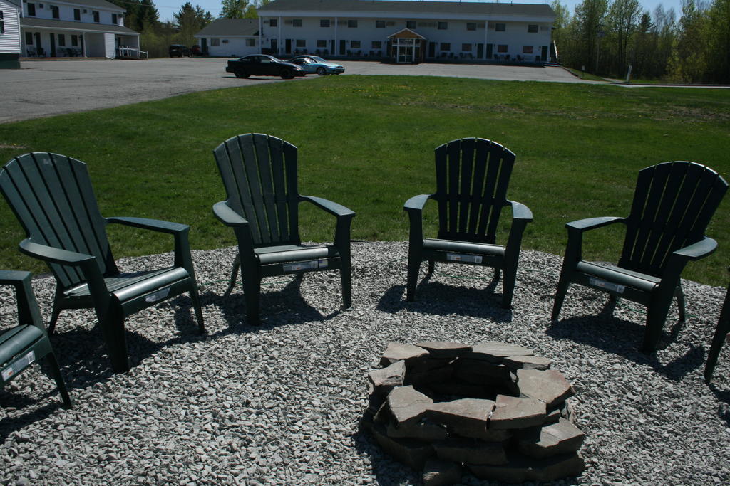 Maine Woods Inn Brewer Exterior foto